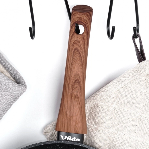 Udoben, hladen in varen ročaj