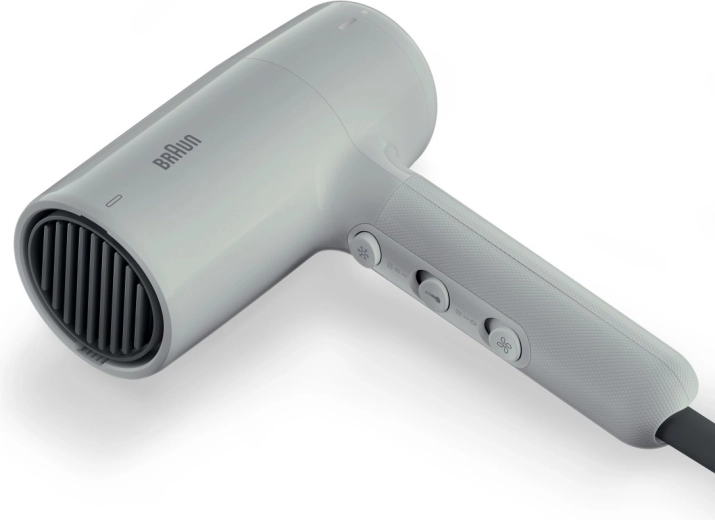 Močna moč 2100 W in udobno upravljanje