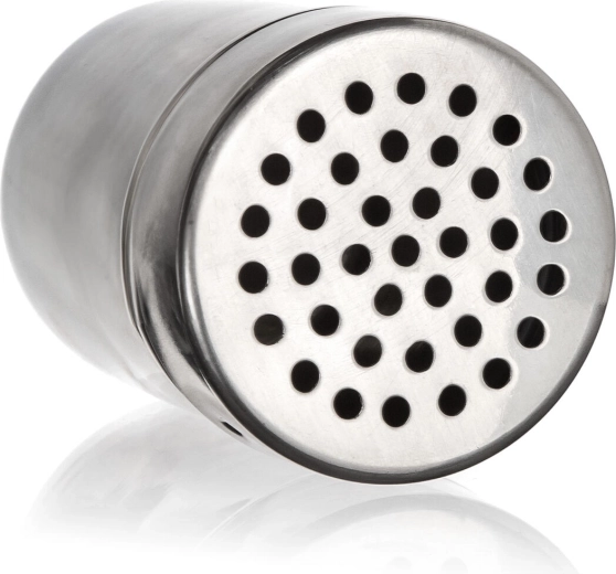 Praktičen pokrov z odprtinami