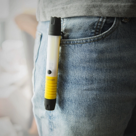 Pocket design with clip