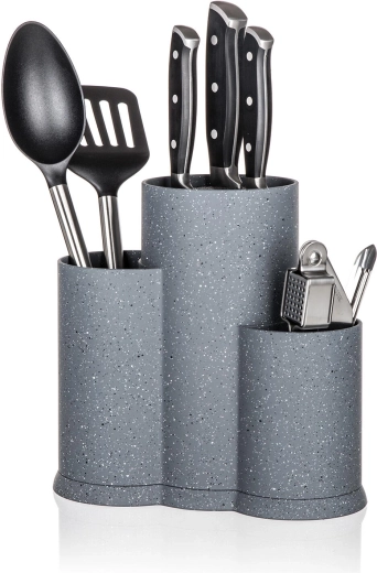 3-in-1 organization: knives and kitchen utensils at hand