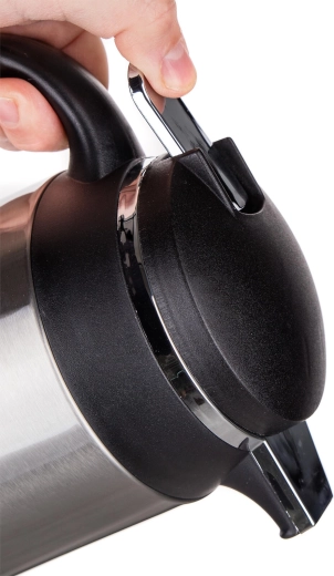 Udobno in čisto nalivanje z eno roko