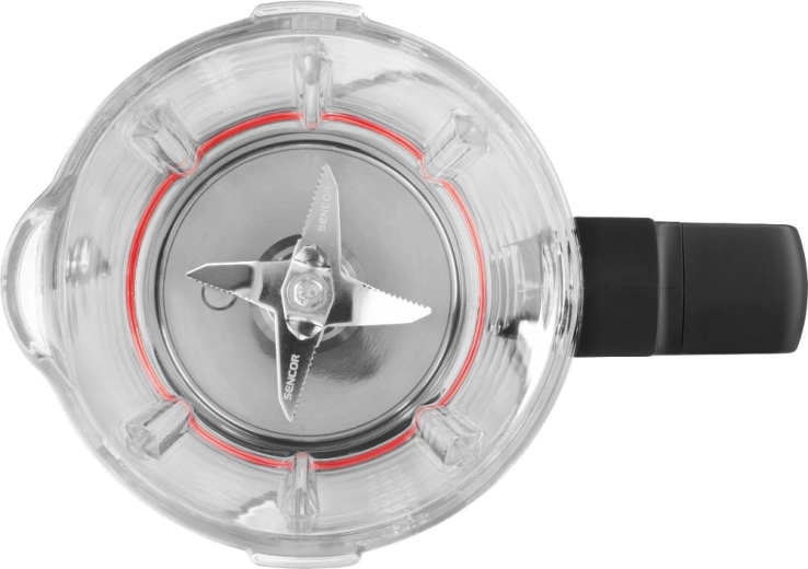 Powerful blades for a smooth consistency
