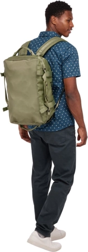 2-in-1: duffel bag and backpack