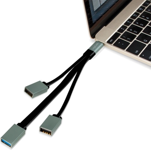 Priključite do 3 USB‑A naprav na USB‑C
