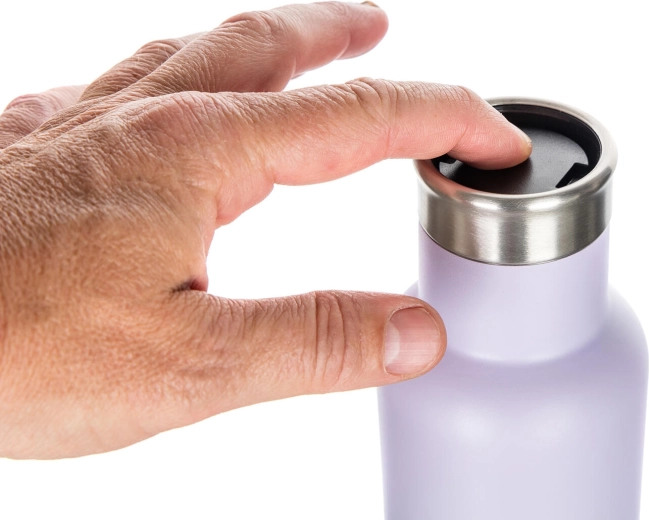 Pameten pokrov s termo-varnostnim zapiralom