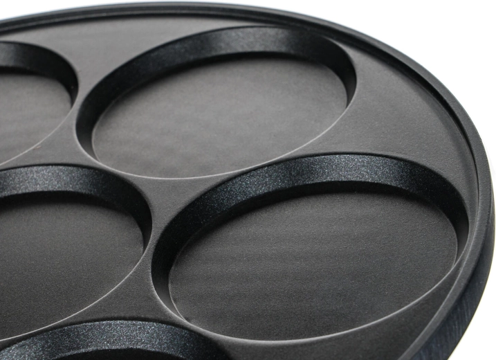 Nelepljiva površina za kuhanje z minimalno količino maščobe