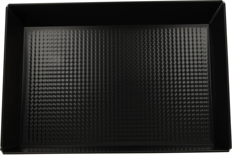 Robustna izdelava z ojačanimi vogali