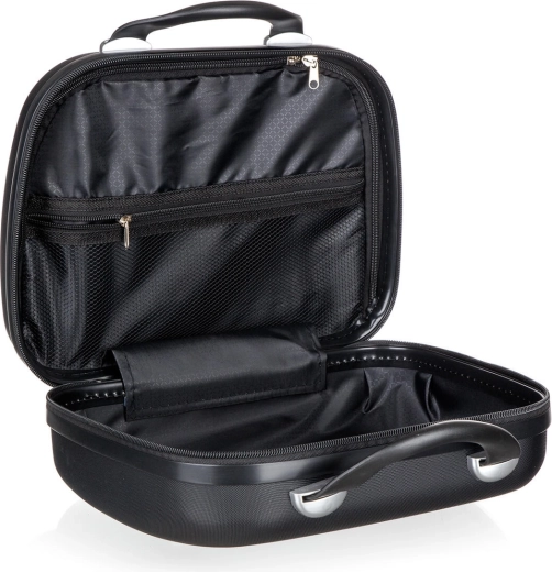 Pregledna notranjost z zadržno pregrado