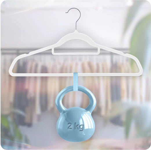 Čvrsta konstrukcija z jeklenim kavljem