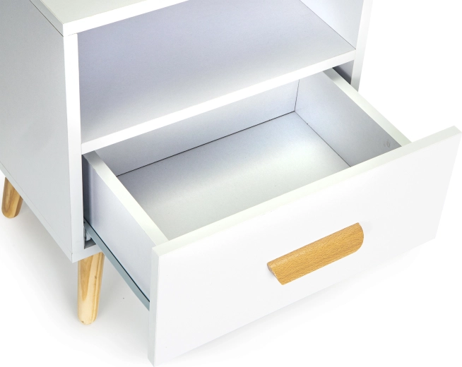 Stabilne lesene noge iz bora