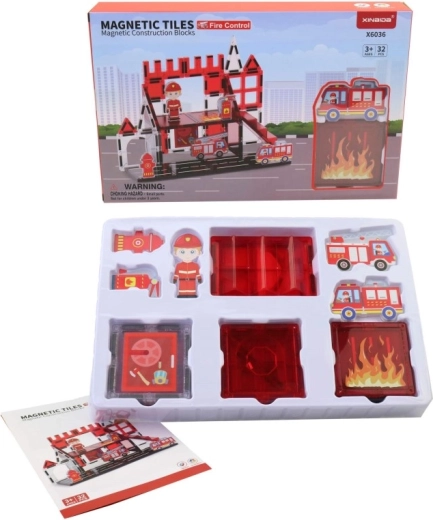 Magnetic building set for children in a practical box