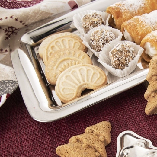 Idealna za serviranje sladic in prigrizkov