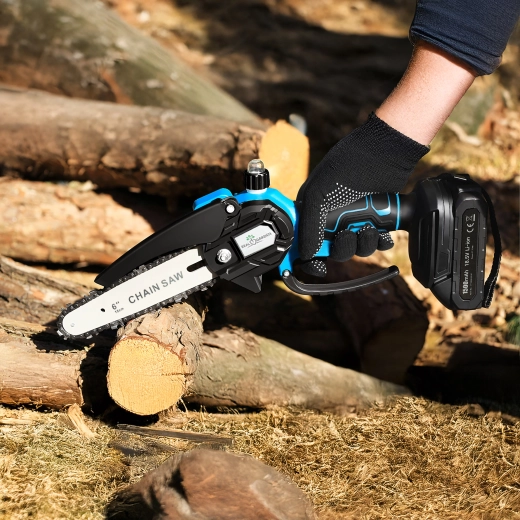 Kompaktna moč za vsakodnevno obrezovanje