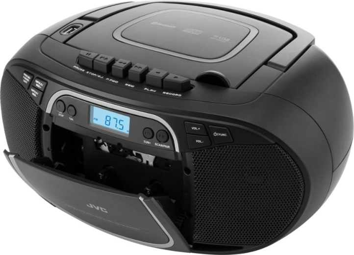 Kasetni magnetofon in FM-radio s pomnilnikom
