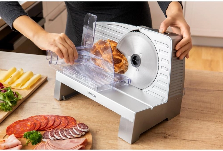 Safe and convenient slicing