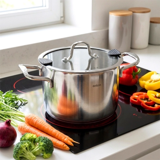 Univerzalna uporaba na vseh vrstah kuhalnih plošč in v pečici