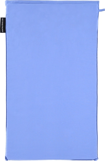 Lahka, kompaktna in prijetna na dotik