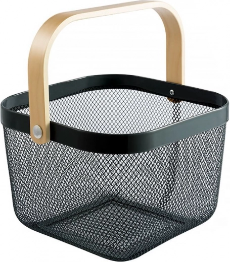 Comfortable wooden handle for easy carrying