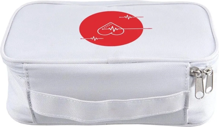 Dvojni zadrg in odporna tkanina