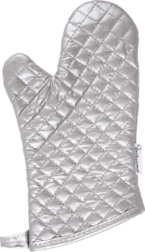 Trpežna srebrna obdelava, ki odbija umazanijo