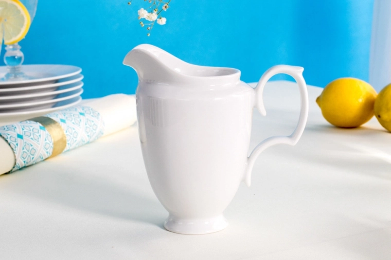 Žareče bel porcelan za vsako gospodinjstvo