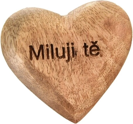 Srce v barvi manga z napisom Ljubim te