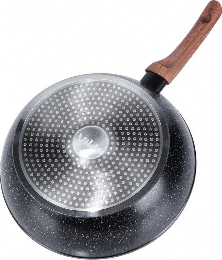 Združljiva z vsemi vrstami štedilnikov, vključno z indukcijo