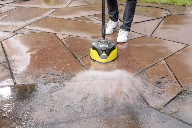 Power nozzle and integrated rinse