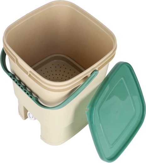 Notranji vložek za ločevanje trdnih delcev