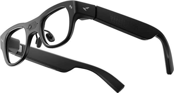 Polnobarvna AR projekcija kot 43" zaslon