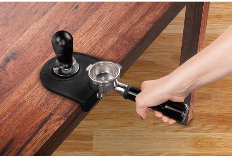Stable support when tamping