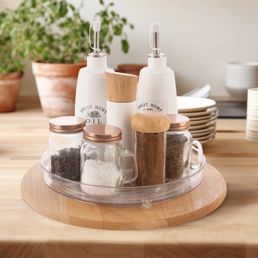 Red v kuhinji in shrambi