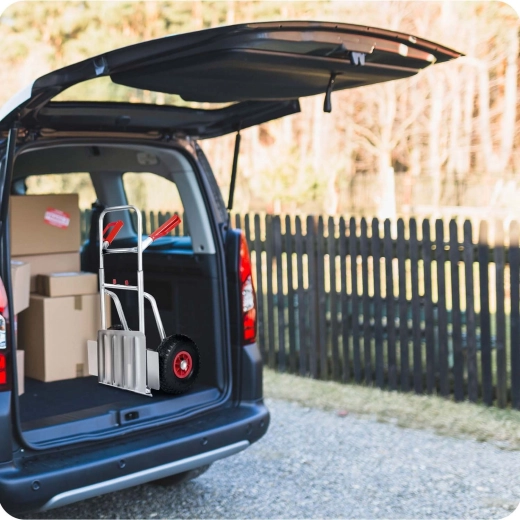 Zložljiva platforma in kompaktno shranjevanje