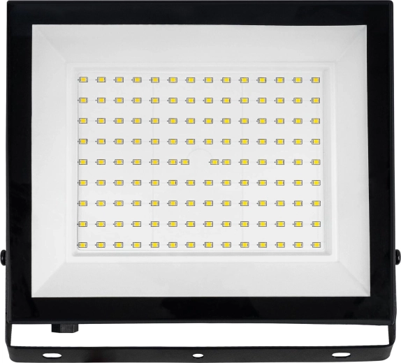 Široka in enakomerna pokritost 120°