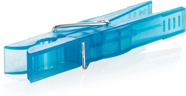 Močan oprijem zahvaljujoč kovinski vzmeti