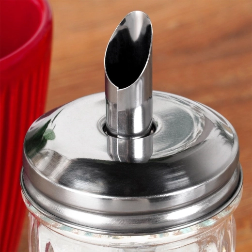 Nerjavni pokrovček z navojem