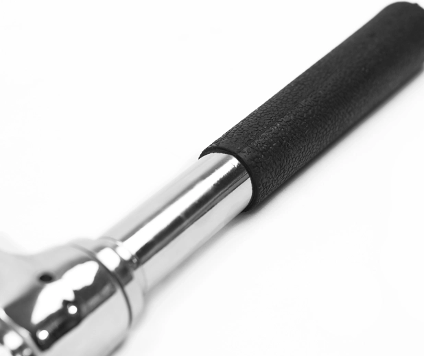 Nedrseči gumijasti ročaji