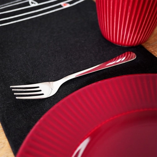 Eleganten sijaj in univerzalen dizajn