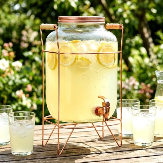 Velika prostornina 8 l za vsako zabavo