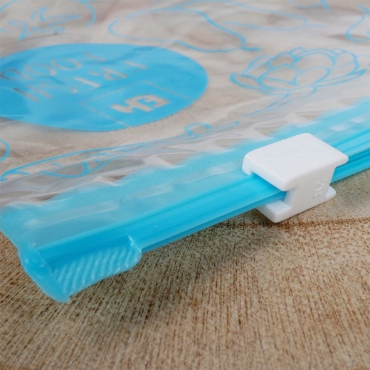 Tesno zapiranje z enim potegom