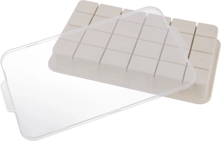 Prozoren pokrov proti razlitju in vonjavam