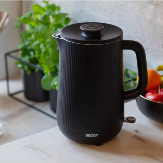 Dvojna stena za daljšo toploto in tiho delovanje