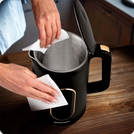 Enostavno čiščenje in higienska nerjavna notranjost