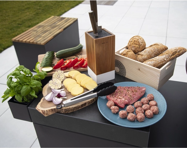Order and stability in the kitchen