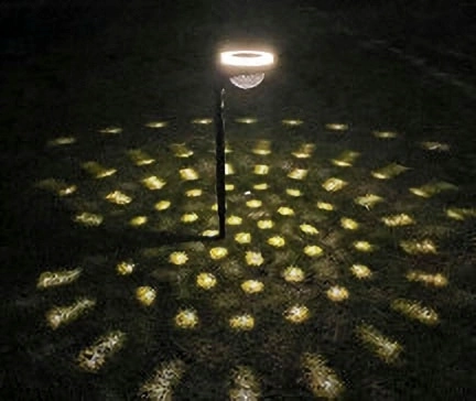 Stilna topla svetloba z dekorativnim učinkom