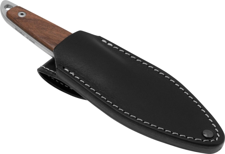 Leather sheath with magnetic retention