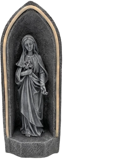 Dostojanstvena figura v kapelici
