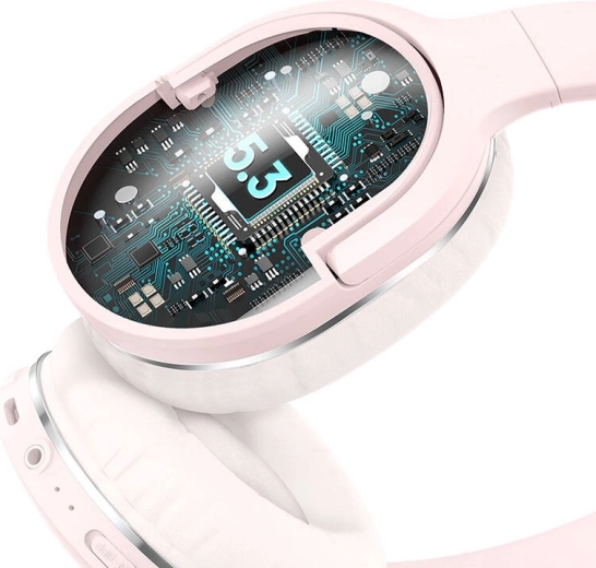 Izrazit zvok z energičnimi basi