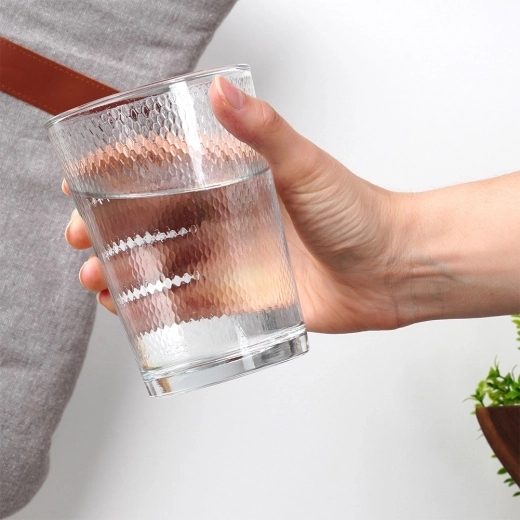 Udoben oprijem zaradi strukturirane površine